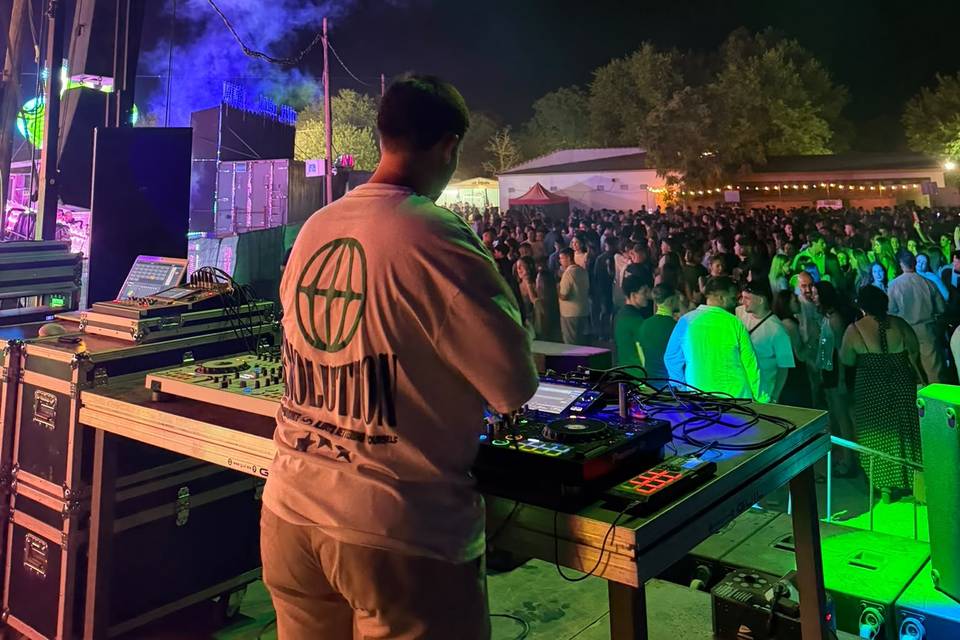 DJ Giraldez