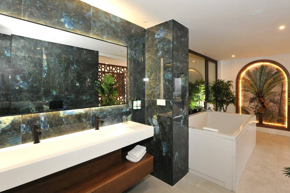 Baño Suit Premium 136