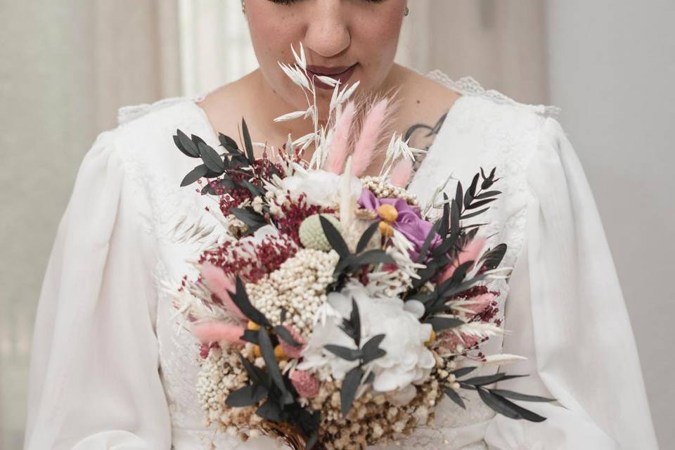 Maquillaje y peinado de novia