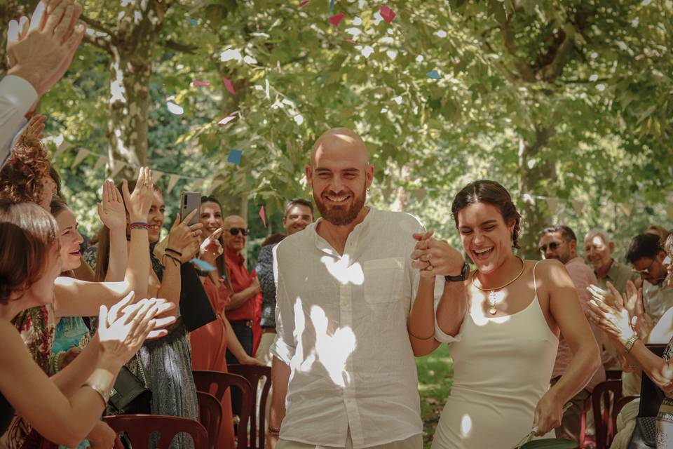 Salida de los novios