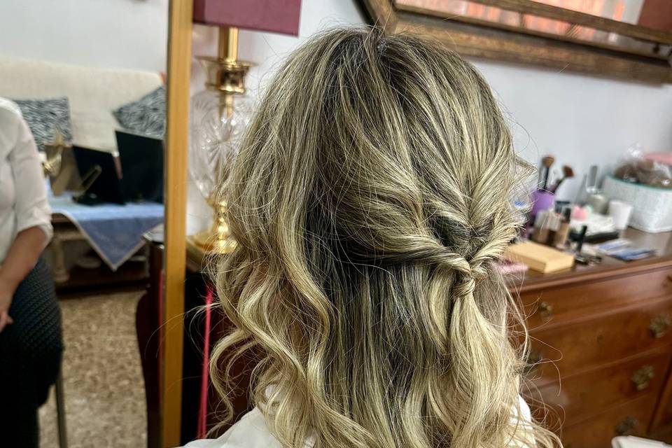 Semirecogido con ondas