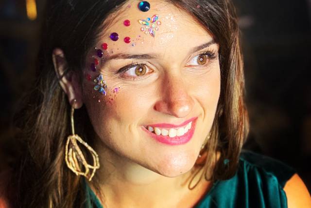 Make Up & Dreams - Glitter Bar