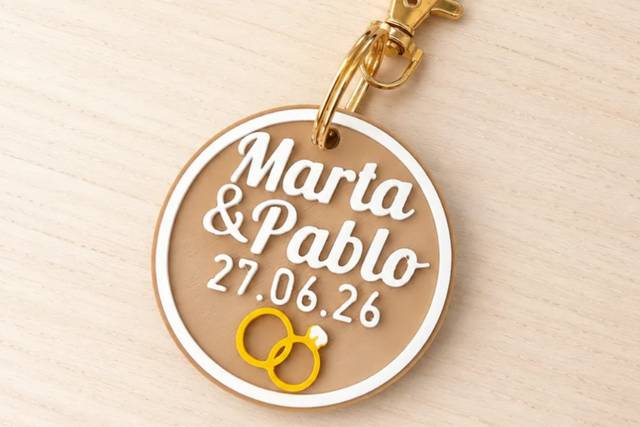 Llavero con nombre y fecha