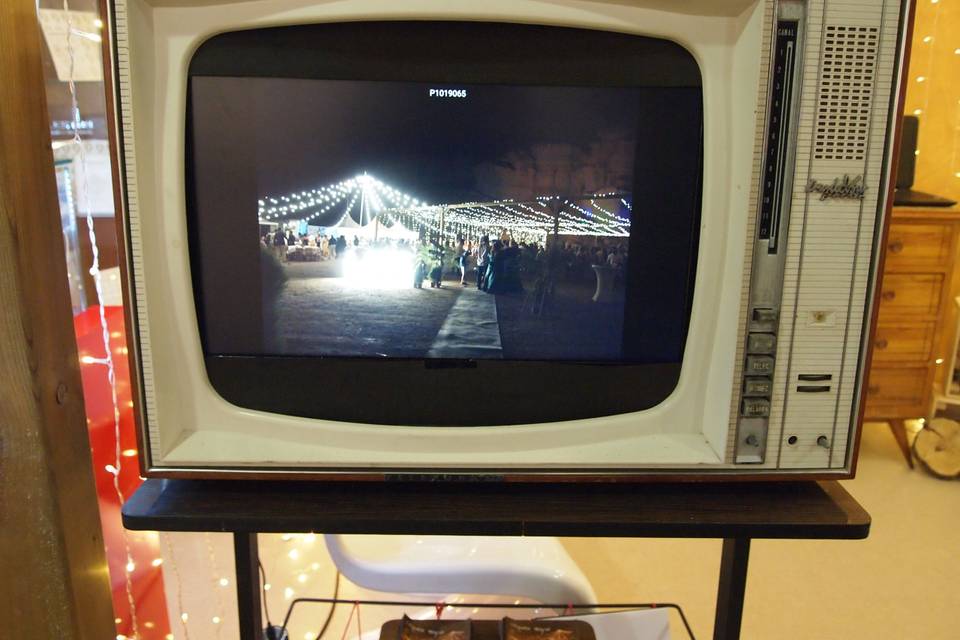 Tv antigua para pase fotos/víd