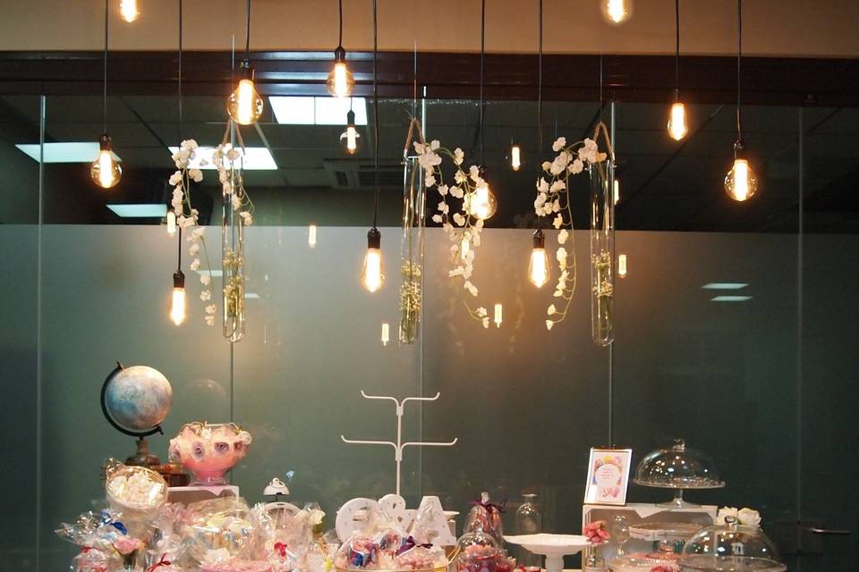 Decoración con luces vintage para mesas dulces
