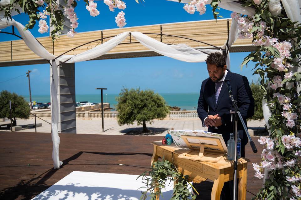 Cerca del mar