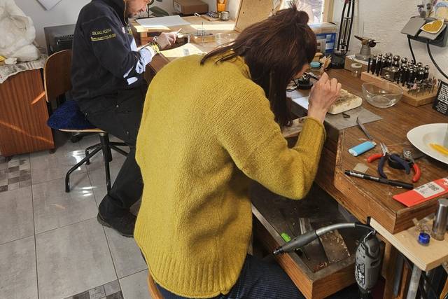 Pareja en el taller