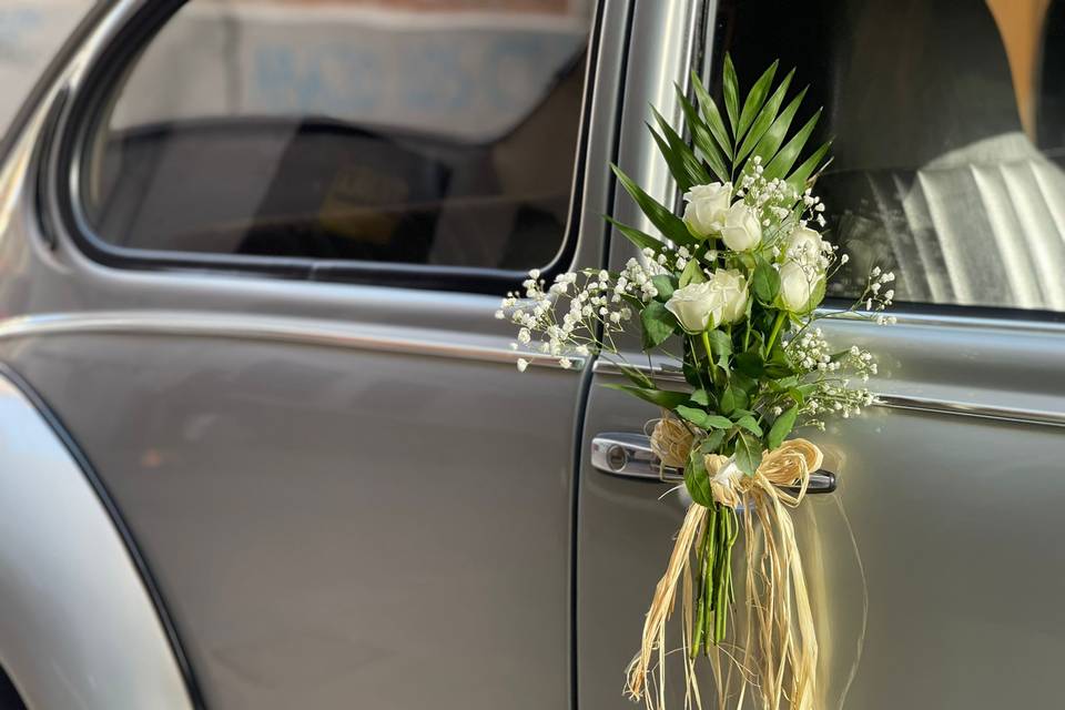 Detalle de puerta decorada