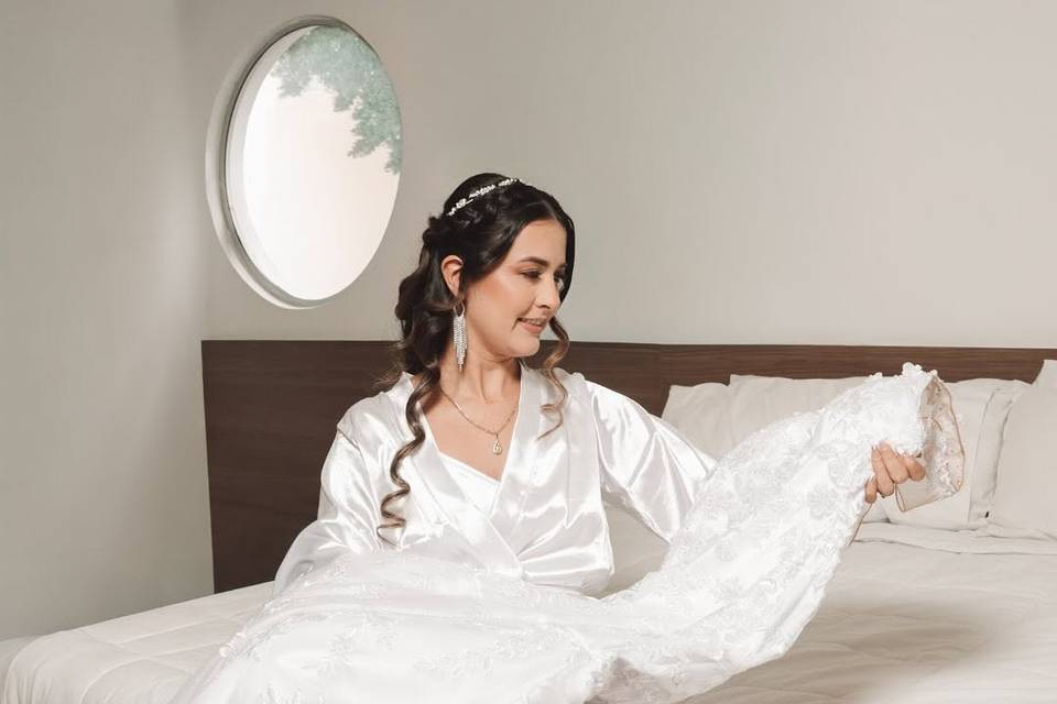 Novia preparación vestido