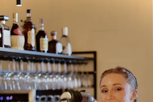 Jasmine - Mixologist
