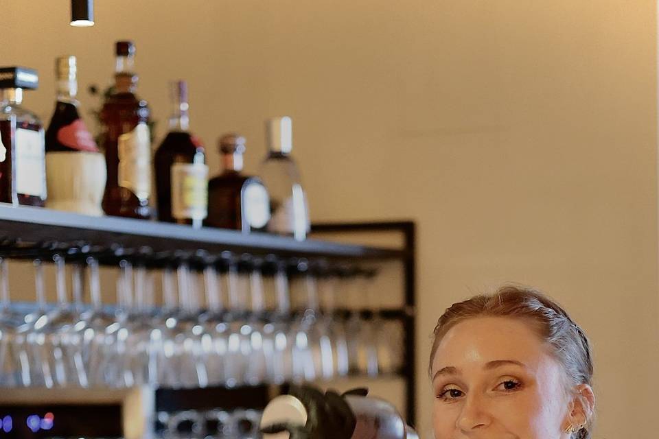 Jasmine - Mixologist