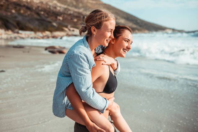 Pareja en la playa