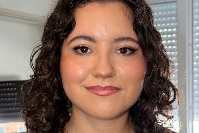 Maquillaje natural y luminoso