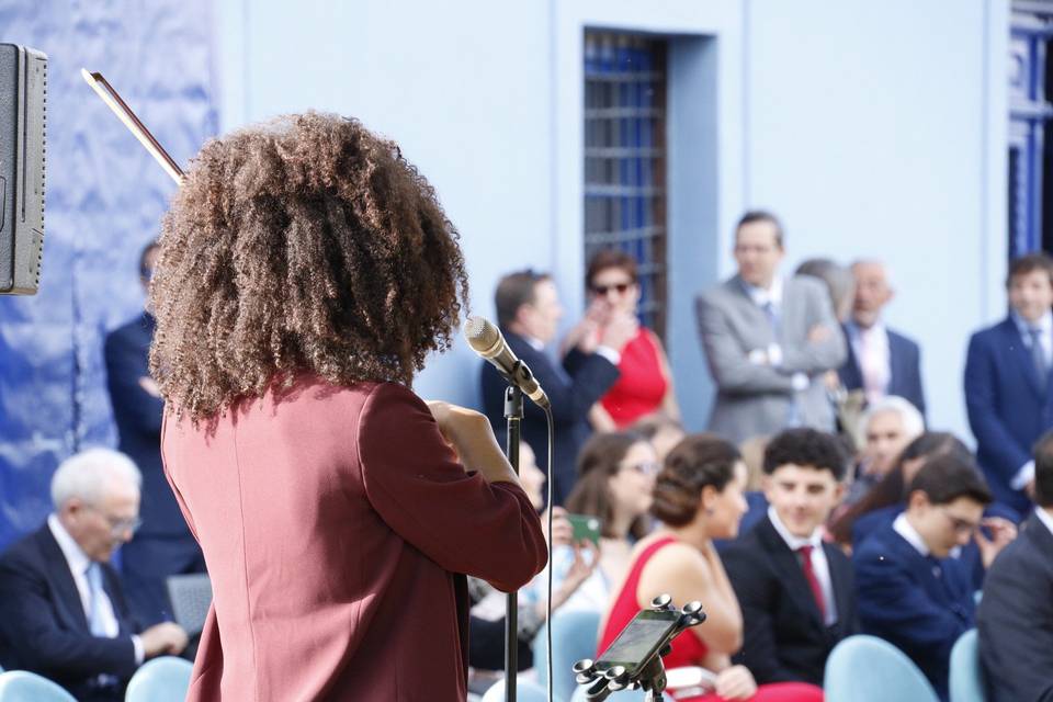 Músicos en la fachada