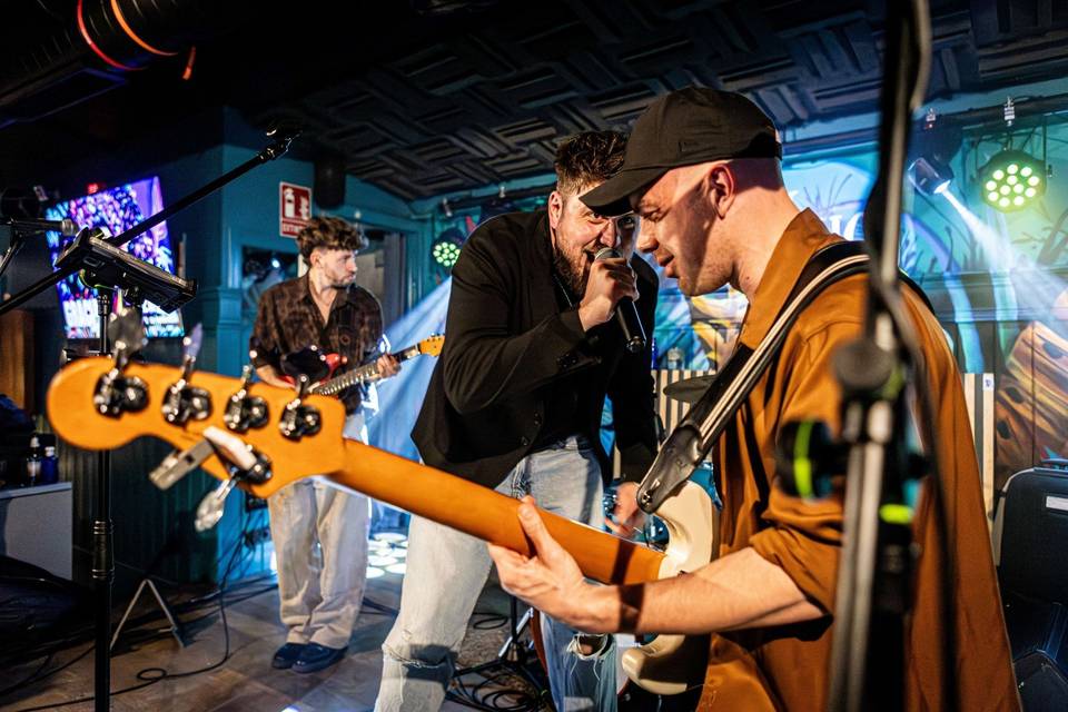 Superindies