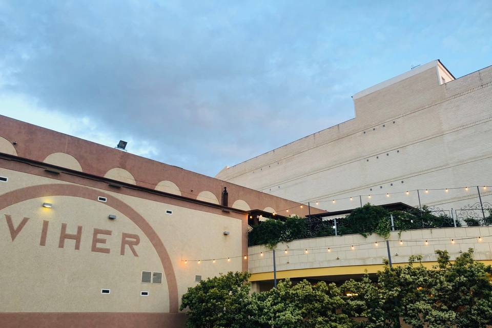 Terraza y porche de día