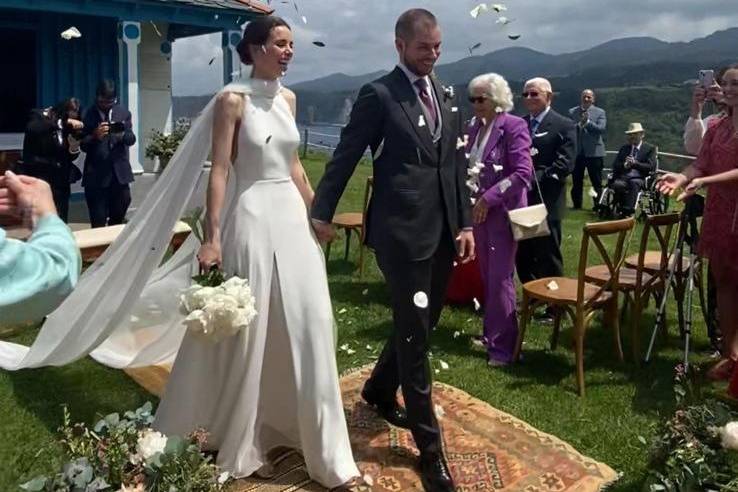 Novios Saliendo