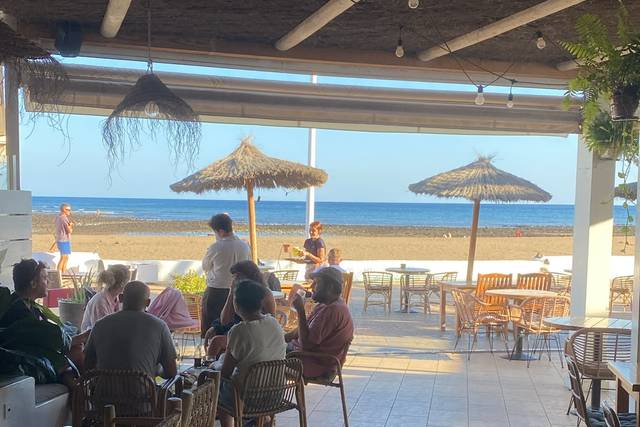 La Orilla terraza