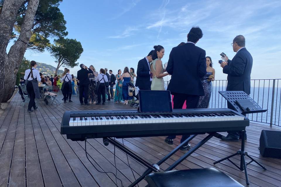 Piano en directo para cóctel