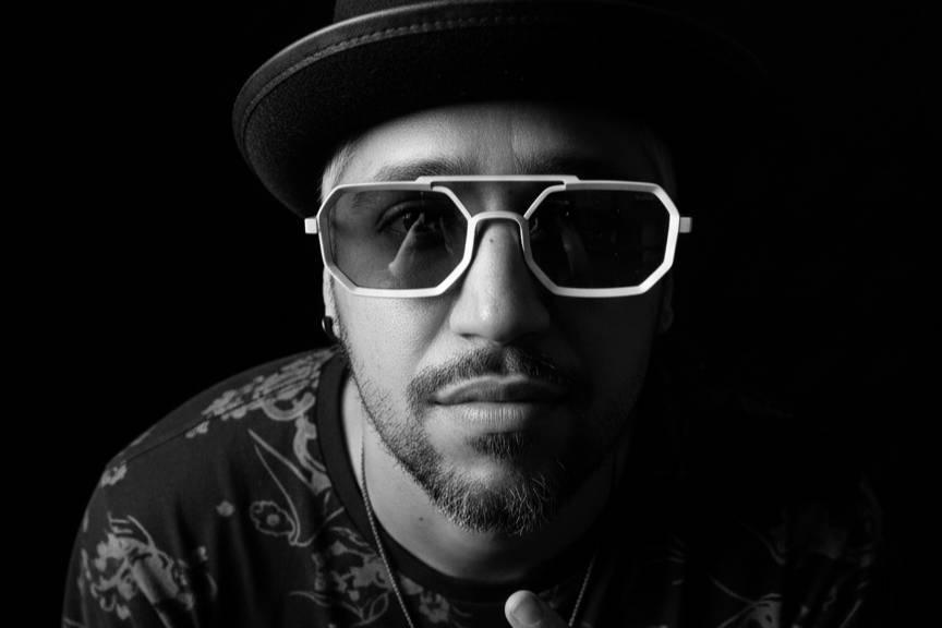 Vzenhell DJ