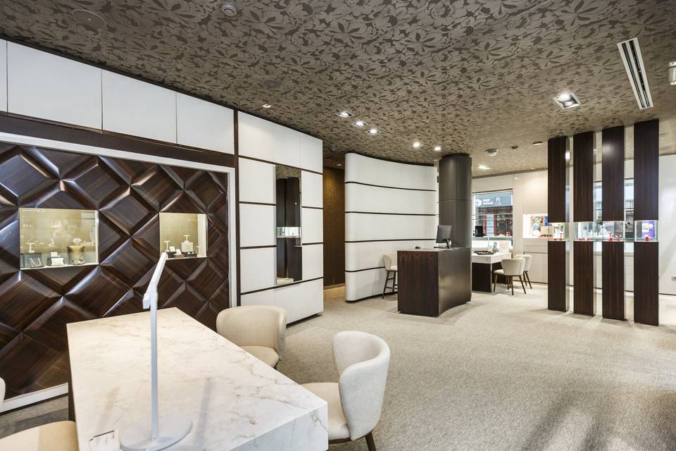Interior 2