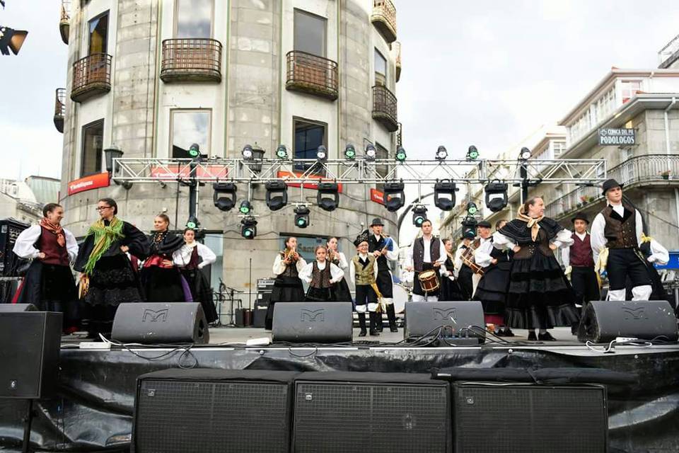 Agrupación Folklórica Froles Novas