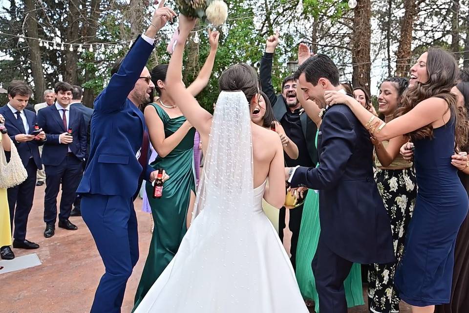 La fiesta, boda de día