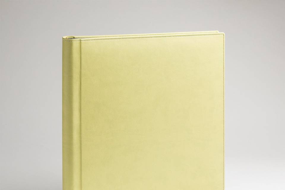 Álmum verde claro
