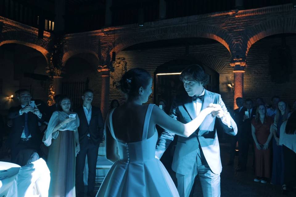 Bailes