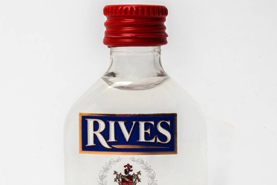 Botellita gin rives