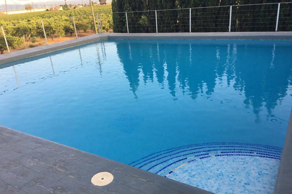 Piscina con vistas