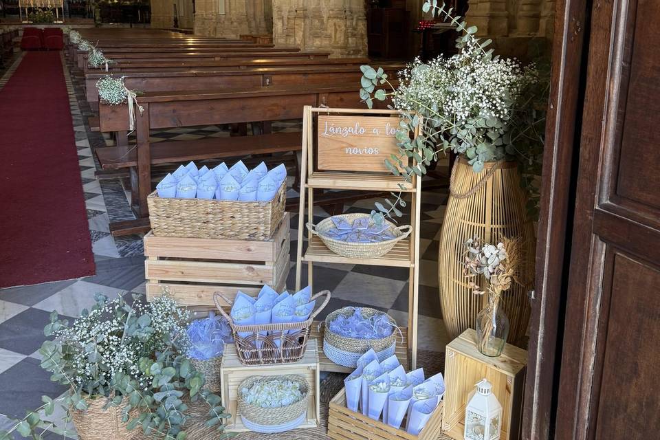 Rincón arroz y pétalos