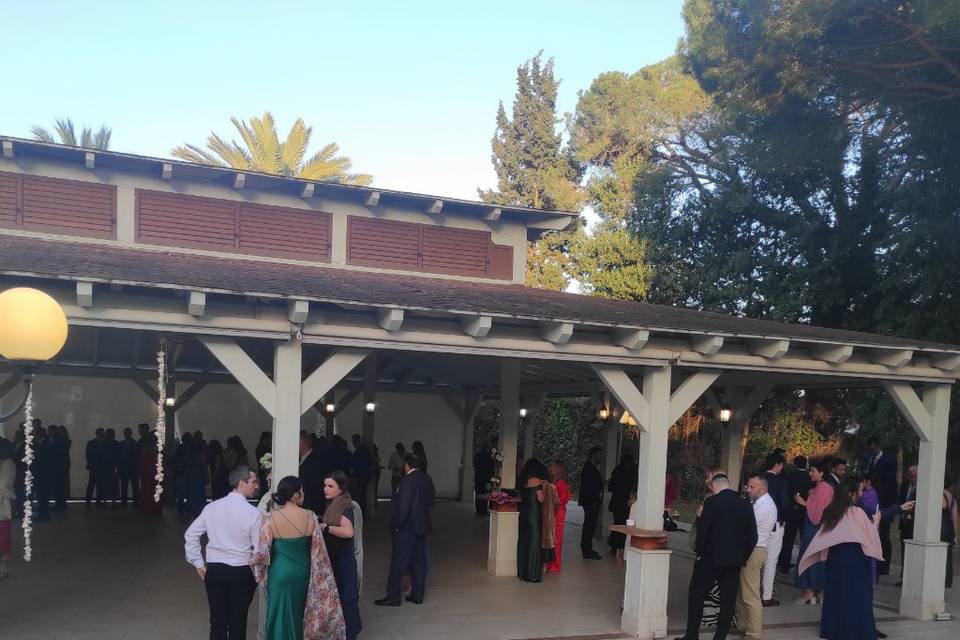 Cóctel boda en jardín