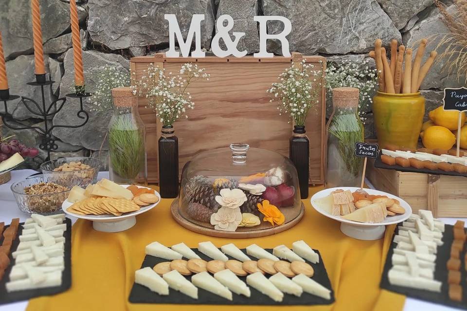 Mesa de quesos boda M & R