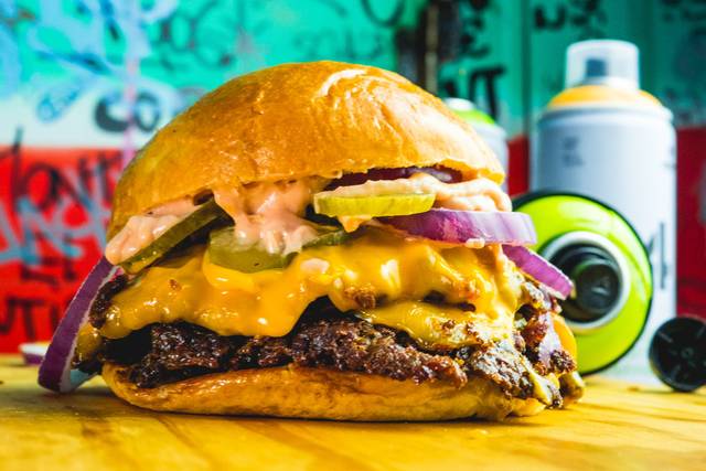 Lucky’s Burger