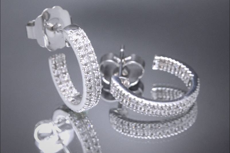 Riviere Diamonds