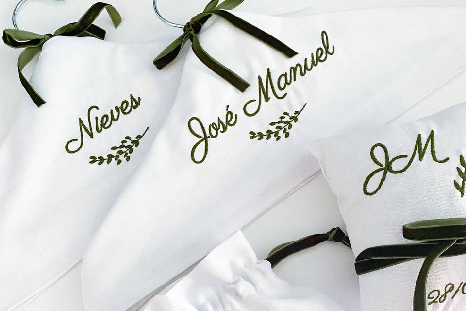 Pack bordado para novios