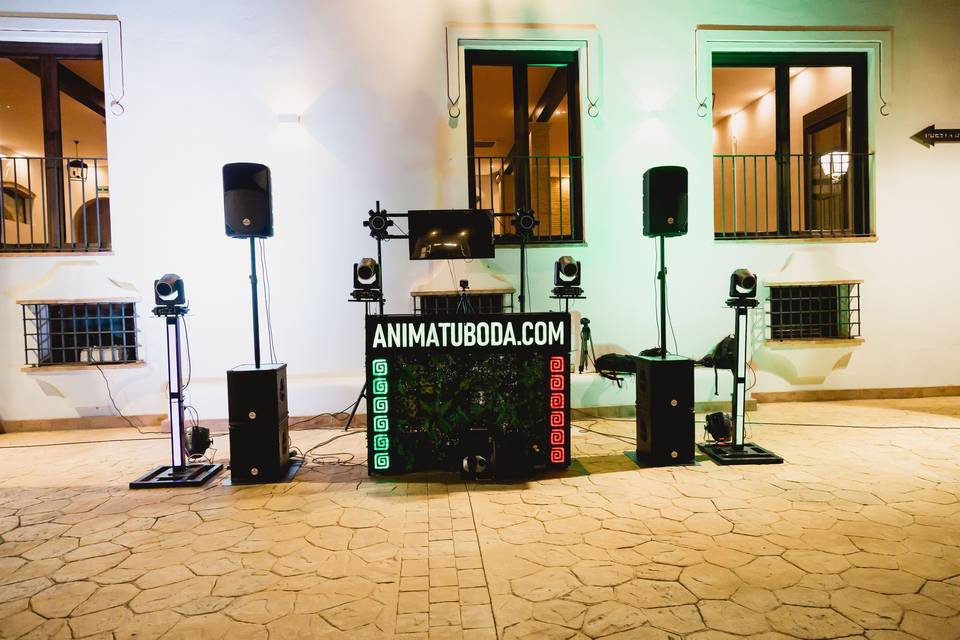 Equipo_audio_iluminacion_exterior