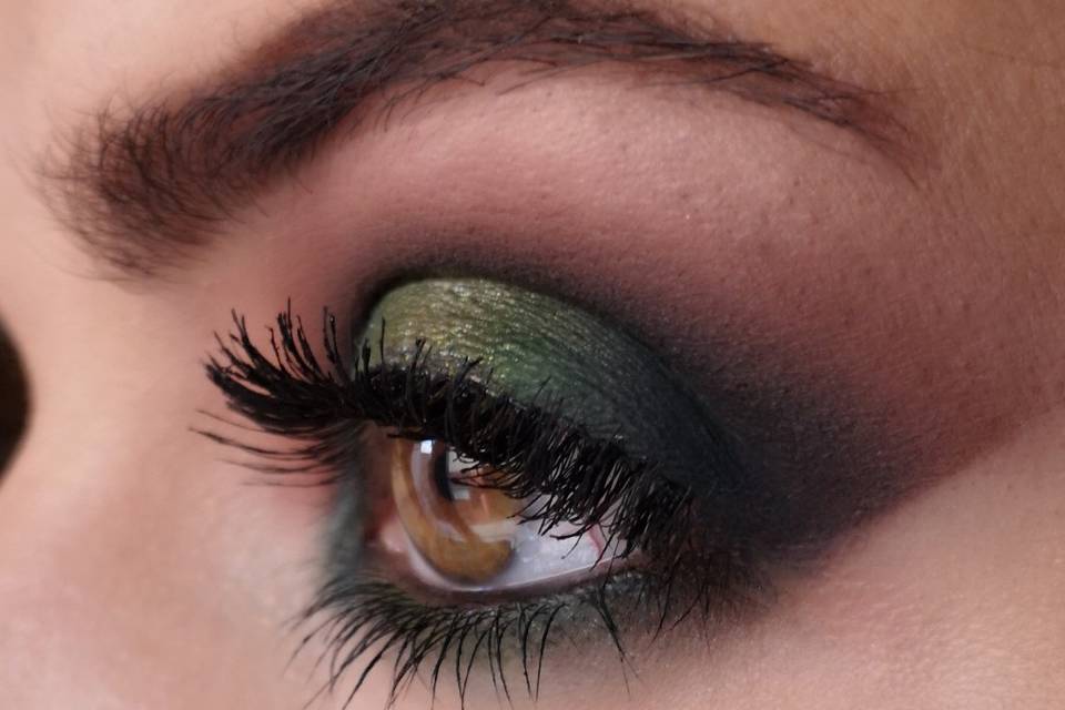 Maquillaje verde