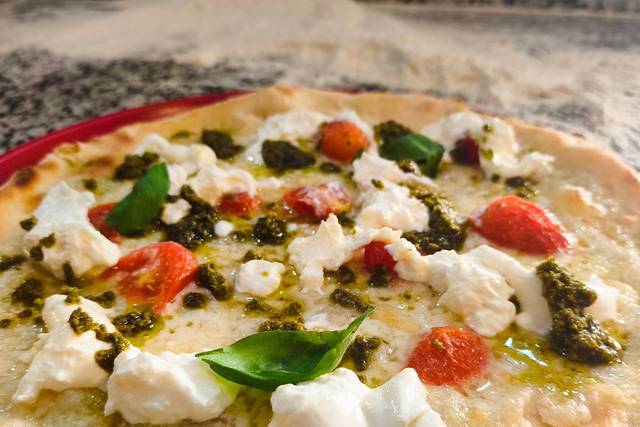 Pizza estate tómate Cheburrata