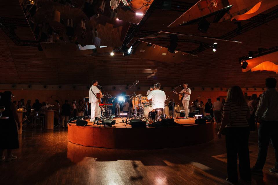 Formato con banda de 5 músicos