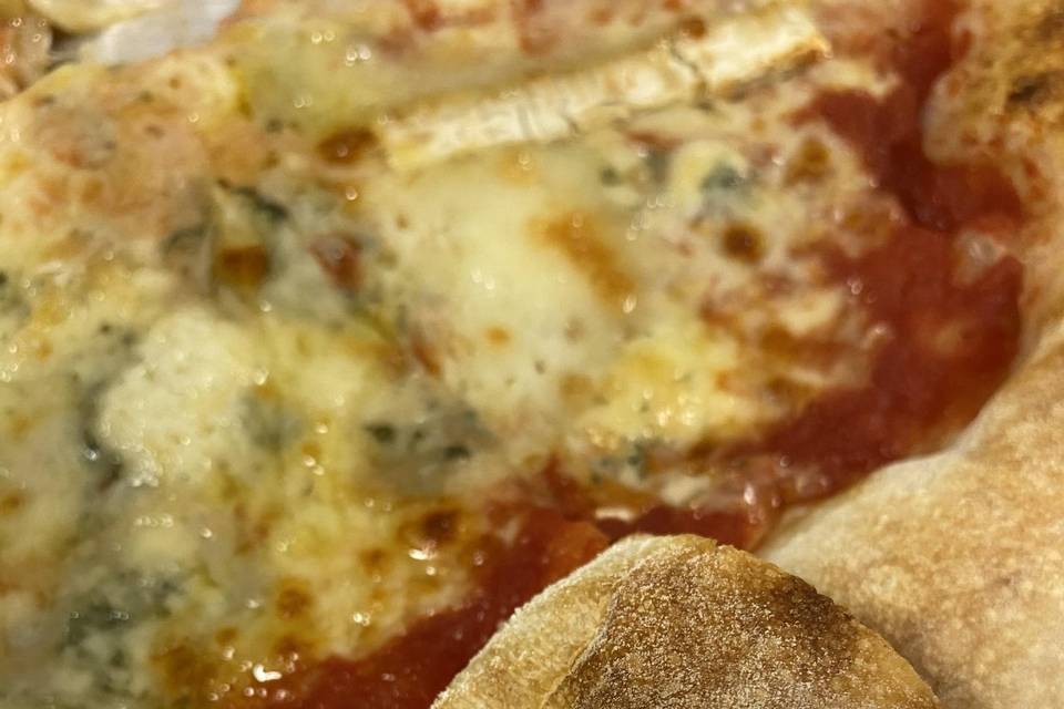Pizza 4 quesos