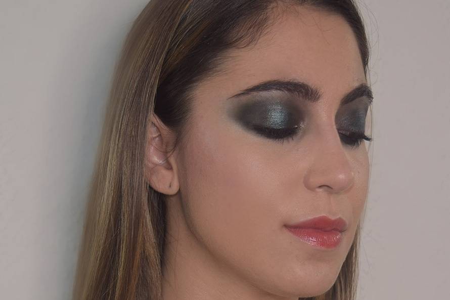 Dori Álvarez - Maquillaje Profesional