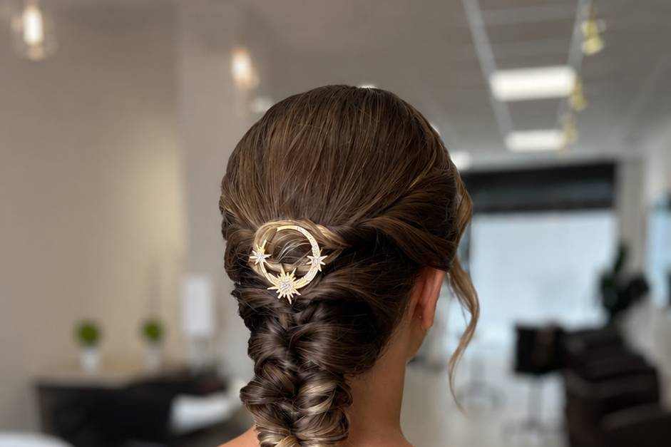 Trenza con joya