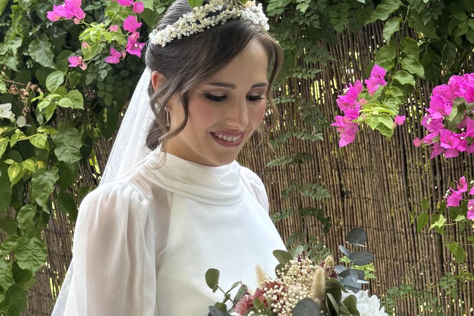 Maquillaje y peinado de Novia