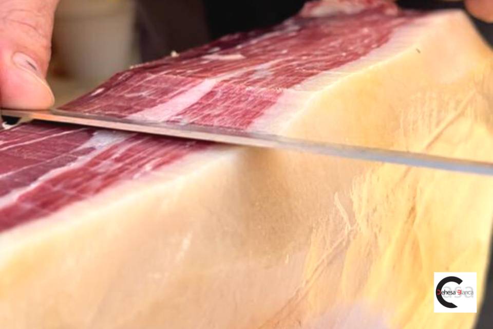 Corte a cuchillo del jamón