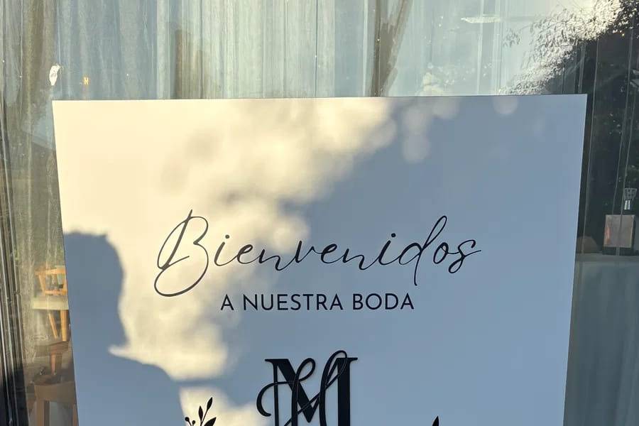 Bienvenidos con Logo de Novios