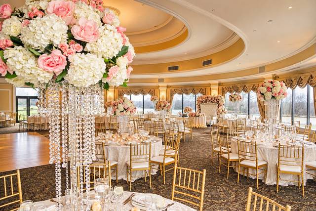 Salón de boda flores y cristal