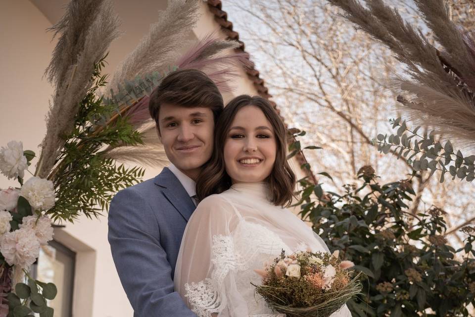 Novios en ceremonia