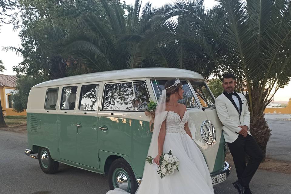 Boda Volkswagen T1 verde agua